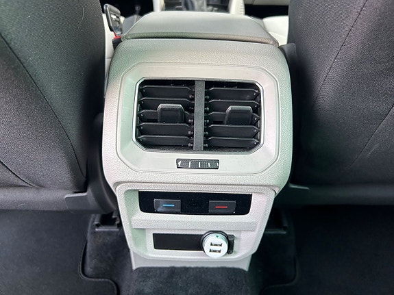 Volkswagen Tiguan 22 of 24