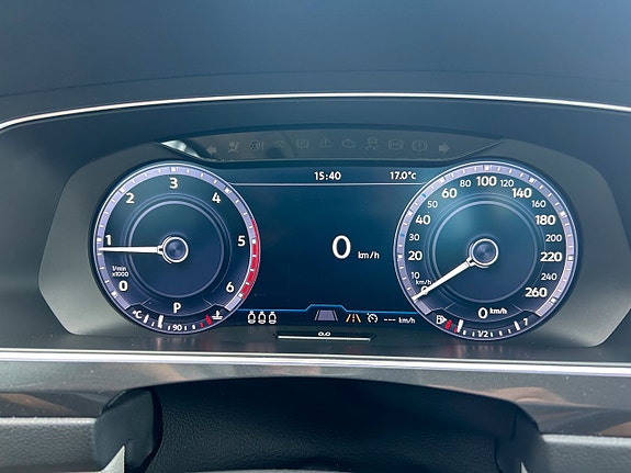 Volkswagen Tiguan 16 of 24