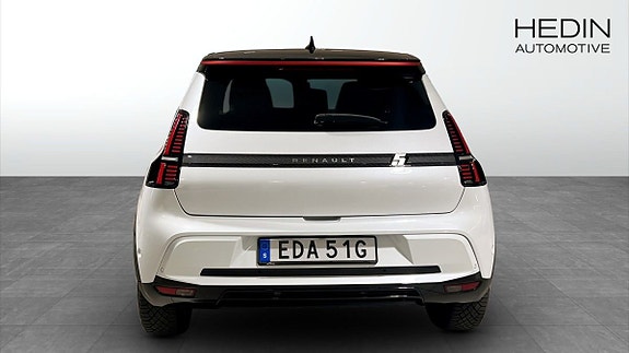 Renault 5 3 of 8