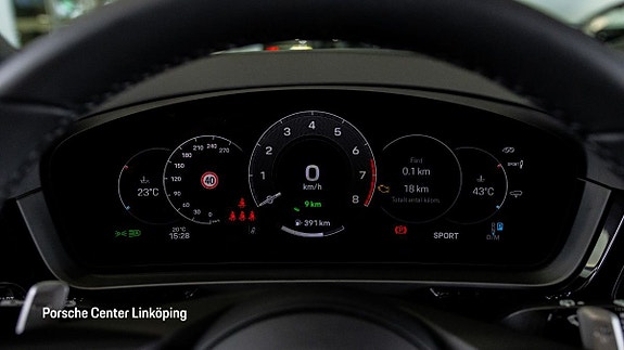 Porsche Cayenne 13 of 24