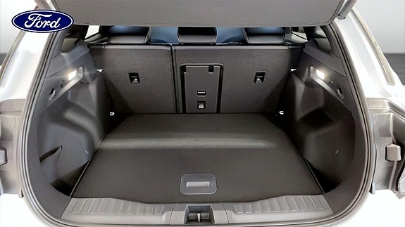 Ford Explorer 10 of 13