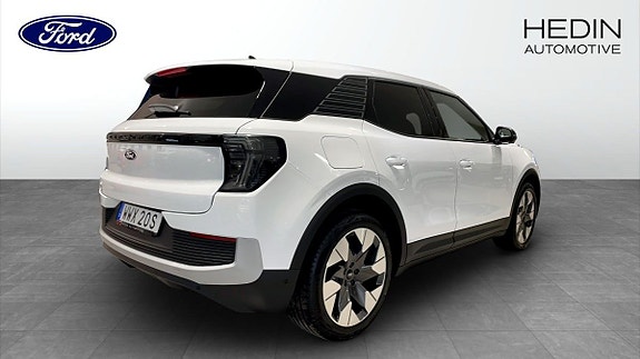 Ford Explorer 2 of 13