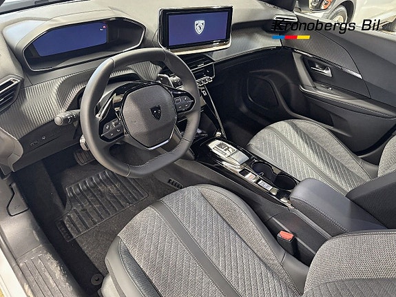 Peugeot 2008 15 of 20