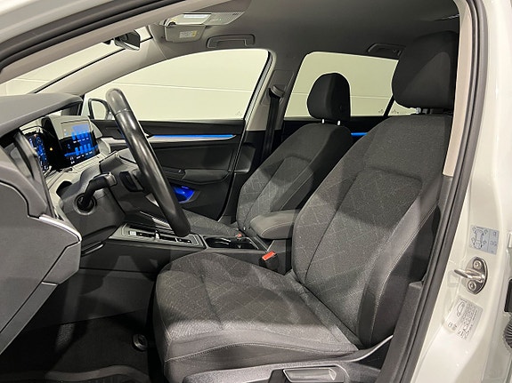 Volkswagen Golf VIII 7 of 25