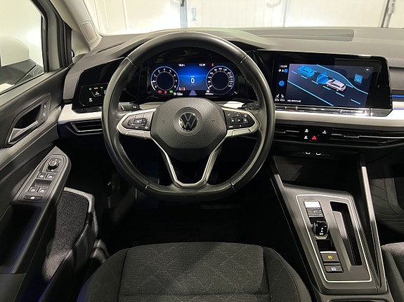 Volkswagen Golf VIII 15 of 25