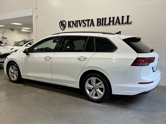 Volkswagen Golf VIII 2 of 25
