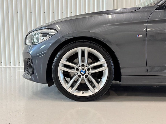 BMW 118i 10 of 24