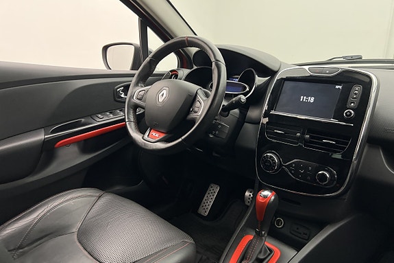 Renault Clio 23 of 29