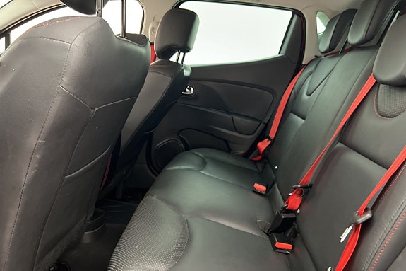 Renault Clio 24 of 29