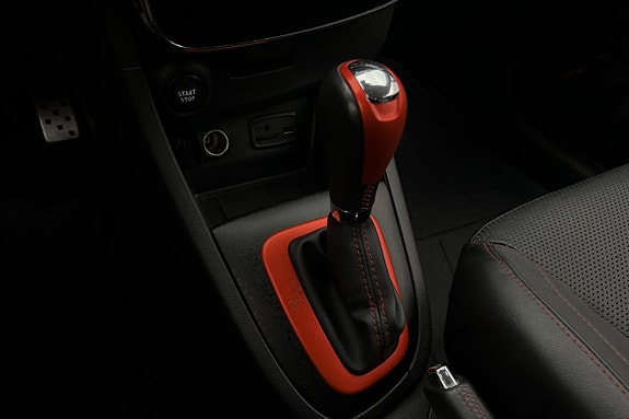 Renault Clio 20 of 29