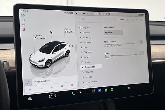 Tesla Model Y 26 of 27
