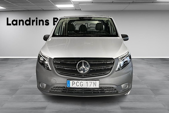 Mercedes-Benz eVito 112 2 of 5