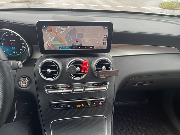 Mercedes-Benz GLC300 de 18 of 18
