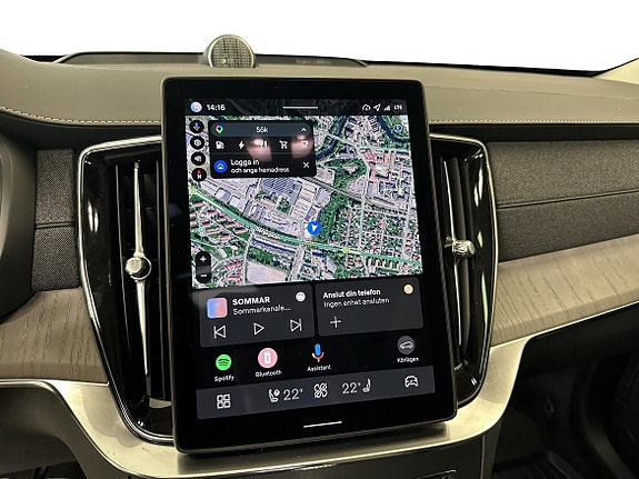 Volvo XC90 14 of 21