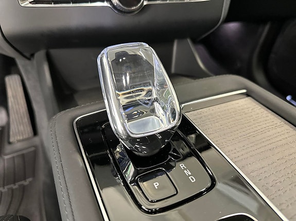 Volvo XC90 13 of 21