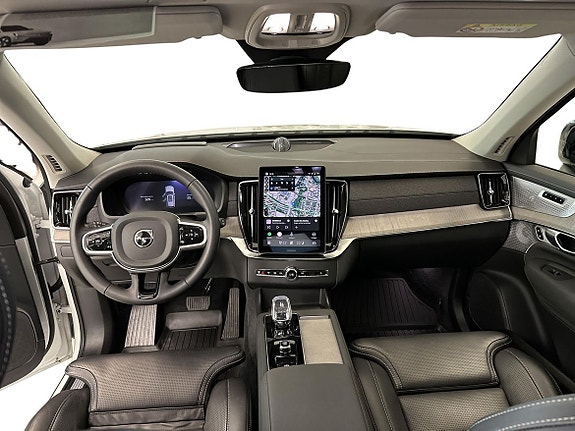 Volvo XC90 7 of 21