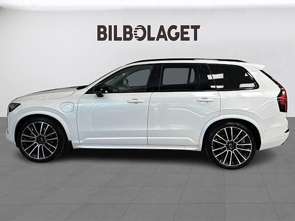 Volvo XC90 2 of 5