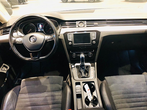 Volkswagen Passat 8 of 9