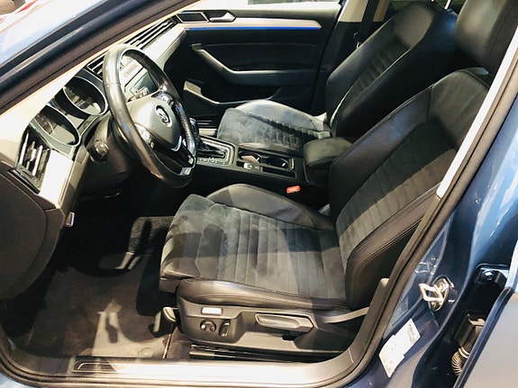 Volkswagen Passat 7 of 9