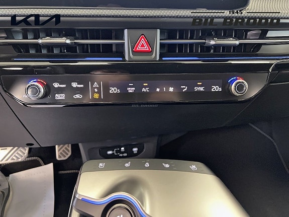 Kia EV6 13 of 14