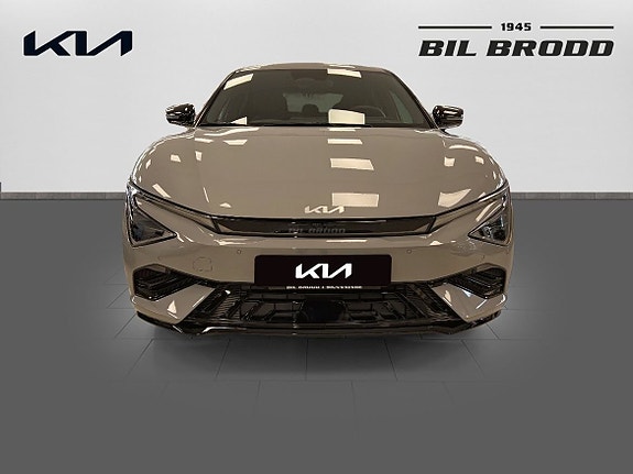 Kia EV6 2 of 14