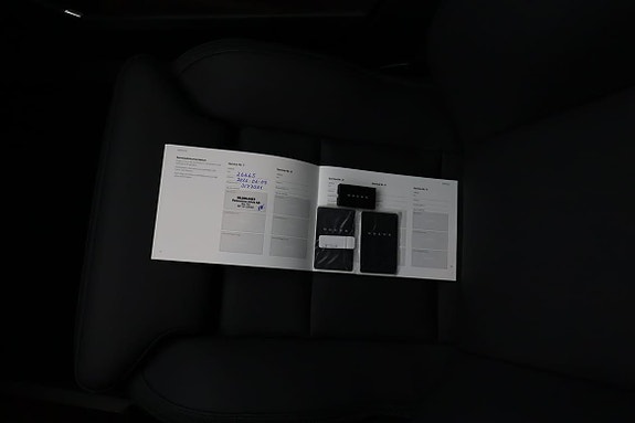 Volvo EX90 18 of 21