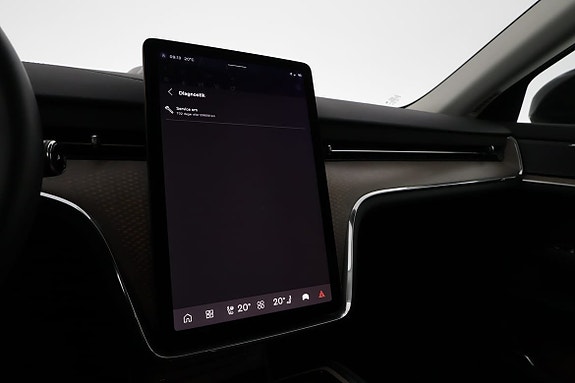 Volvo EX90 16 of 21