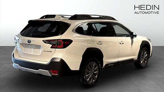 Subaru Outback 2 of 12