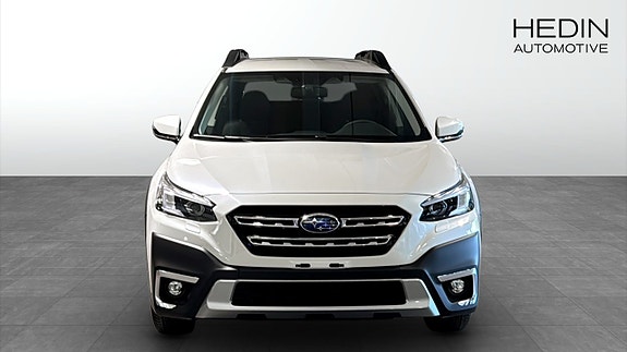 Subaru Outback 8 of 12