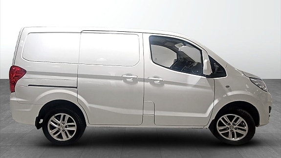 BYD eTP3 6 of 12