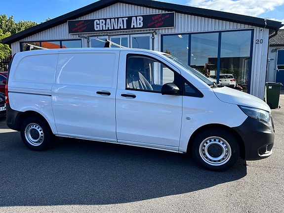 Mercedes-Benz Vito 109 2 of 10