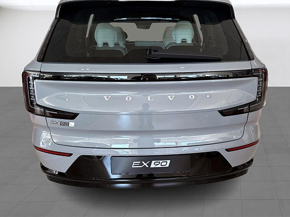 Volvo EX90 6 of 15