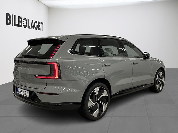 Volvo EX90 4 of 15