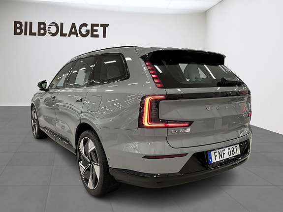 Volvo EX90 3 of 15