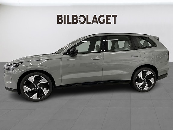 Volvo EX90 2 of 15