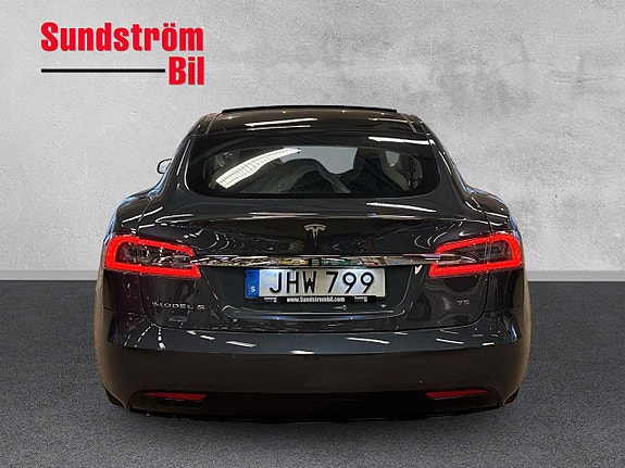 Tesla Model S 6 of 22