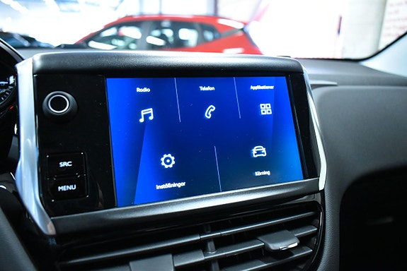 Peugeot 208 18 of 23
