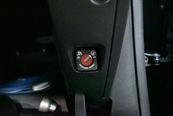 Peugeot 208 23 of 23