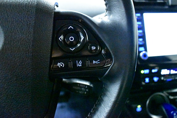 Toyota Prius 15 of 23
