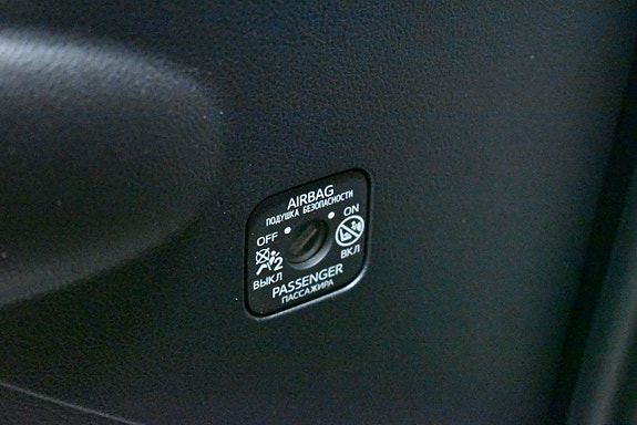 Toyota Prius 23 of 23