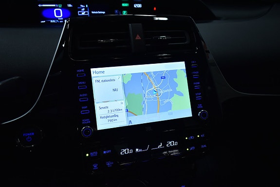 Toyota Prius 17 of 23