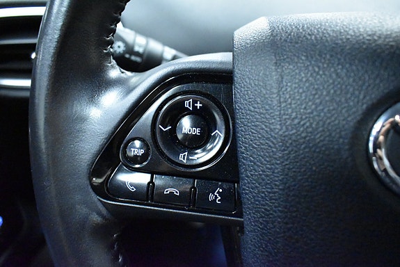 Toyota Prius 14 of 23