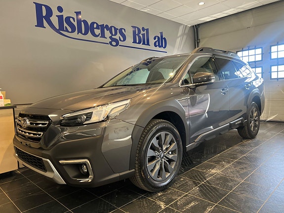 Subaru Outback 2 of 5