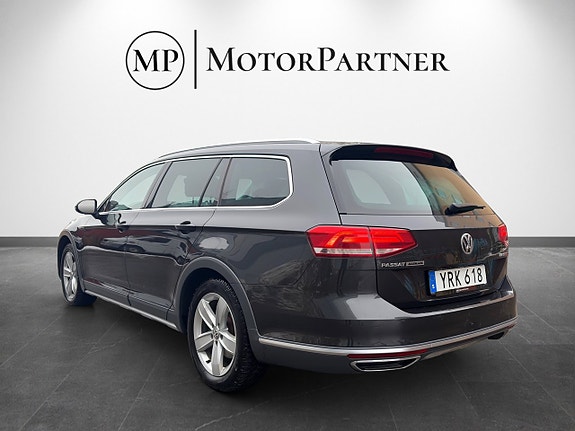 Volkswagen Passat Alltrack 5 of 5