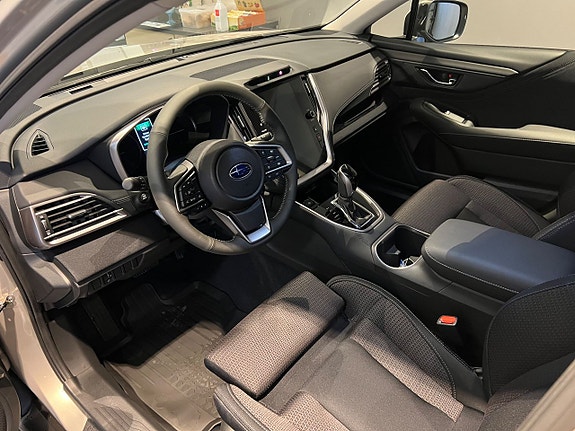 Subaru Outback 7 of 11