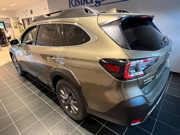 Subaru Outback 4 of 5