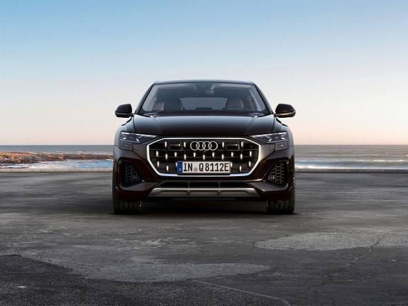 Audi Q8 4 of 5