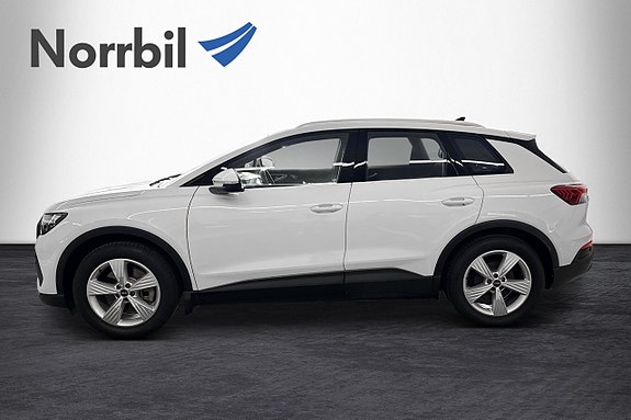 Audi Q4 e-tron 4 of 23
