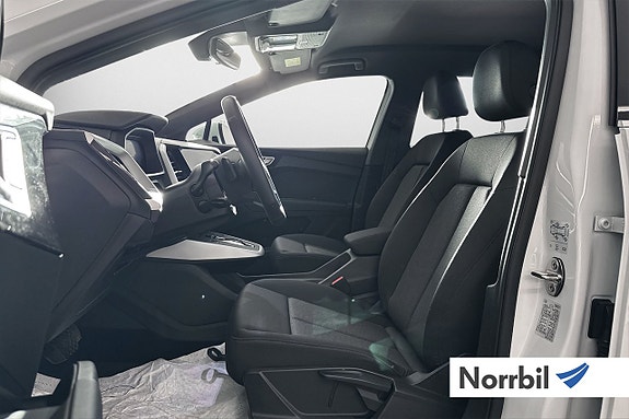 Audi Q4 e-tron 9 of 23