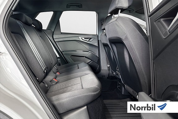 Audi Q4 e-tron 19 of 23